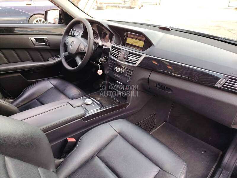 Mercedes Benz E 250 
