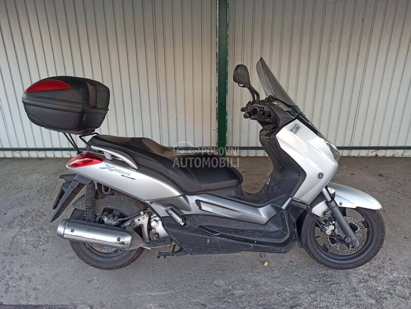 Yamaha x max 250