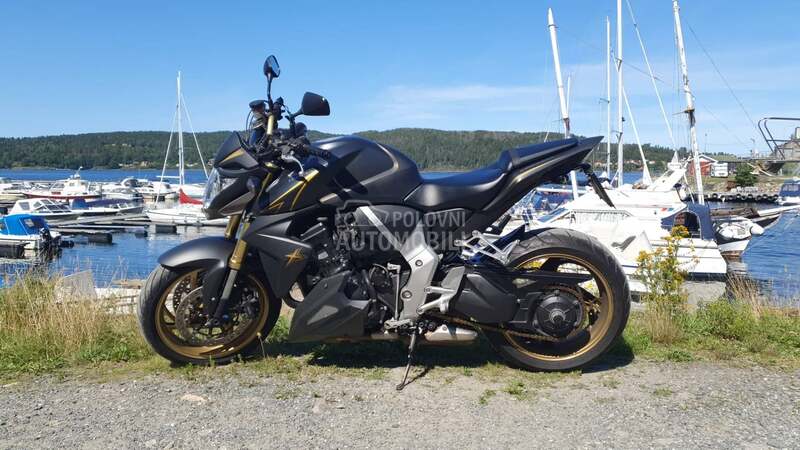 Honda cb1000r jedinstven