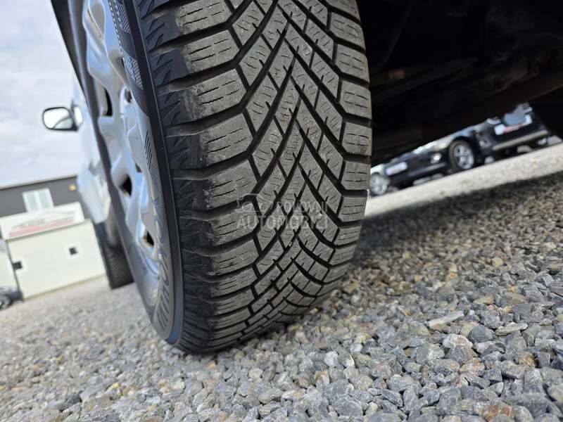 Dacia Duster 1.6/CH/4X4