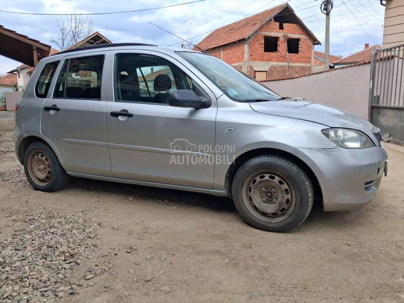 Mazda 2 