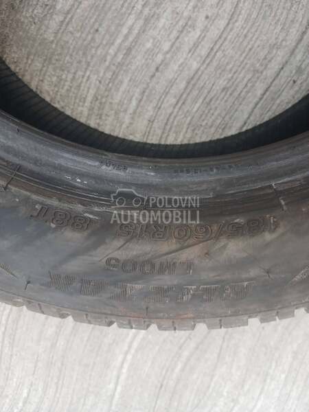 Bridgestone 185/60 R15 Zimska