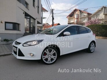 Ford Focus 1.6i ST LINE SPORT