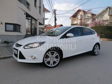 Ford Focus 1.6i ST LINE SPORT