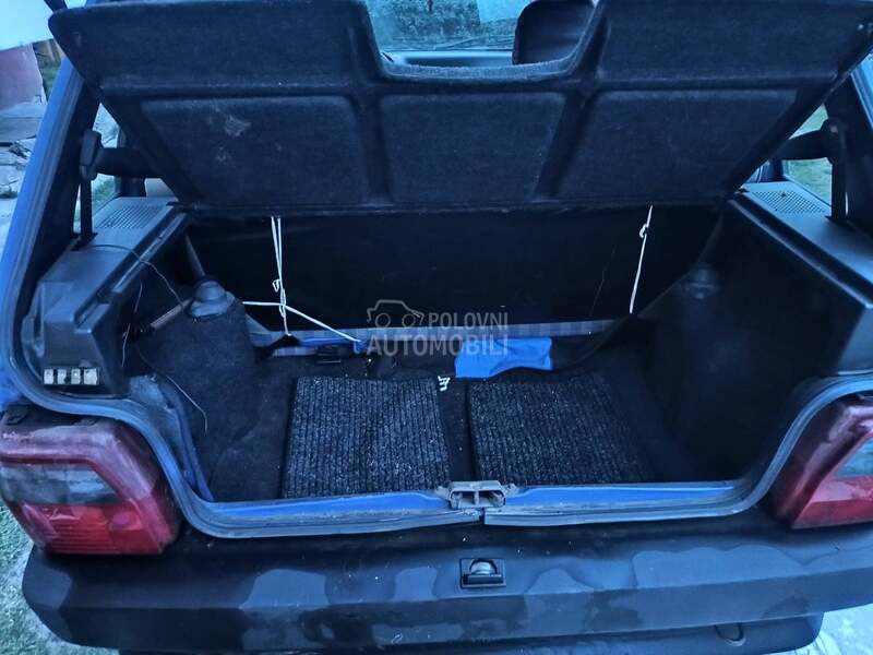 Fiat Uno 