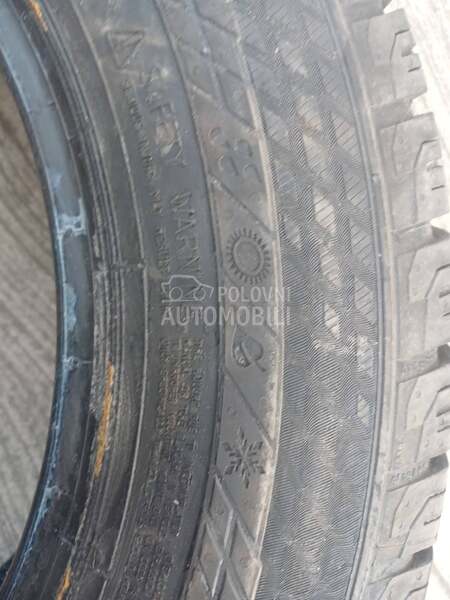 Continental 215/65 R16 Sve sezone