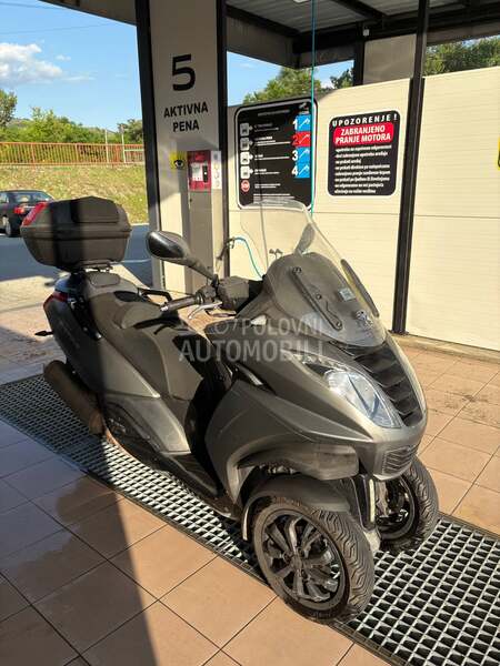 Peugeot Metropolis 400i