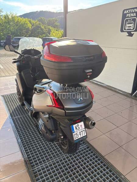 Peugeot Metropolis 400i