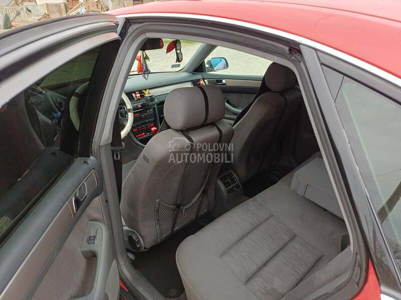 Audi A6 2 4V6