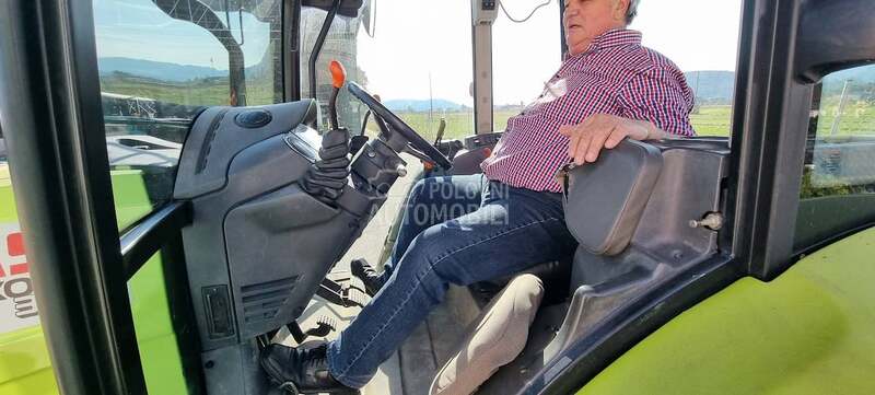 Claas AXOS 310