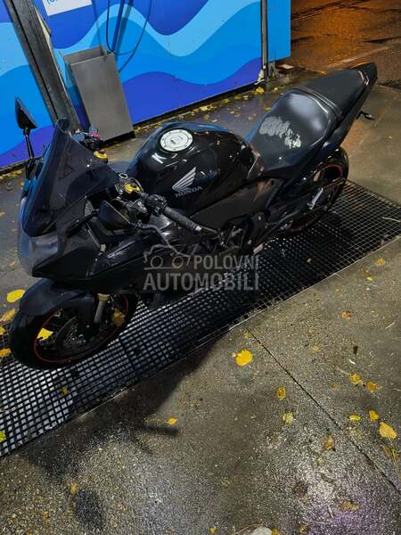 Honda cbr 600 f