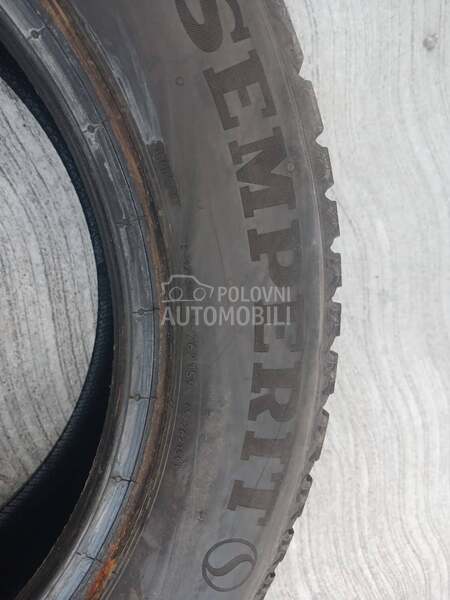 Semperit 185/60 R15 Zimska
