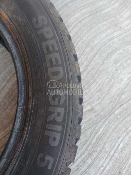 Semperit 185/60 R15 Zimska