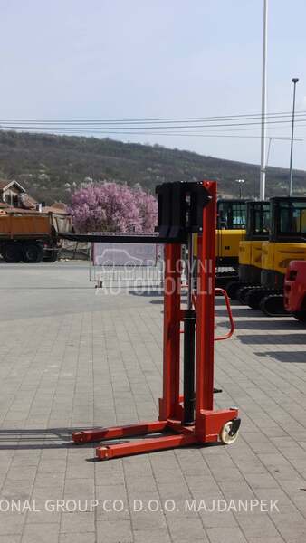 STAKER MANUELNI TLSM2016