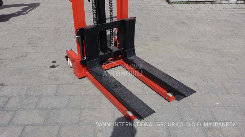 STAKER MANUELNI TLSM2016