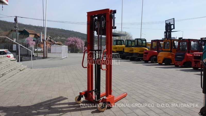 STAKER MANUELNI TLSM2016