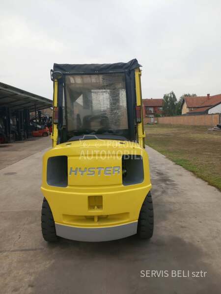 Hyster 4T.