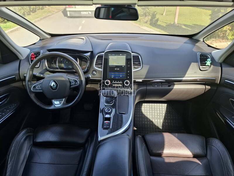 Renault Espace INITIALE PARIS