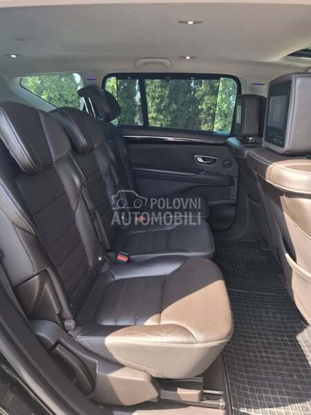 Renault Espace INITIALE PARIS