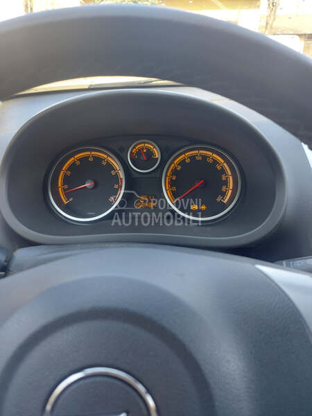 Opel Corsa D 