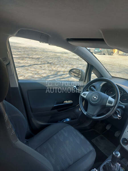 Opel Corsa D 