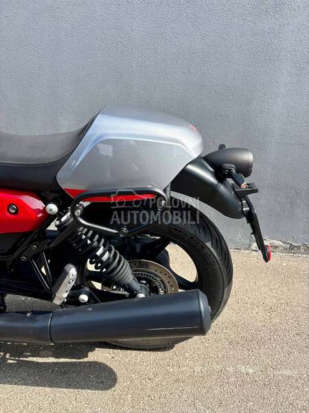 Moto Guzzi V7 Stone Corsa