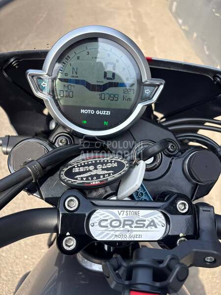Moto Guzzi V7 Stone Corsa
