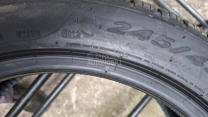 Pirelli 245/45 R19 Letnja