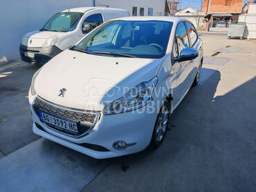 Peugeot 208 1.2