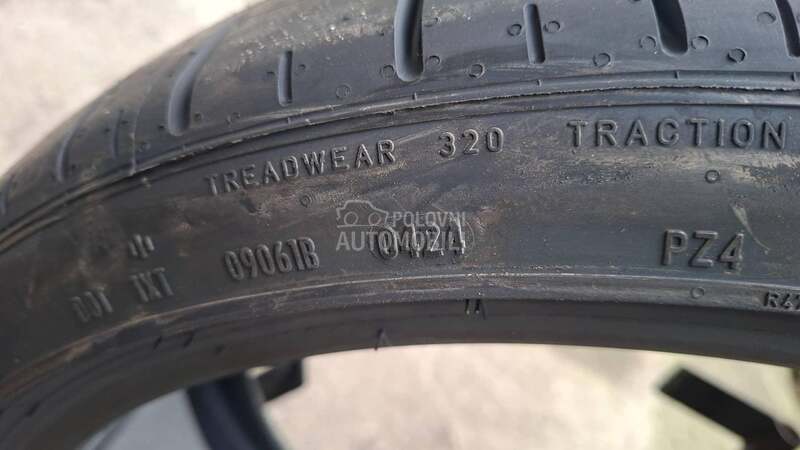 Pirelli 295/30 R21 Letnja