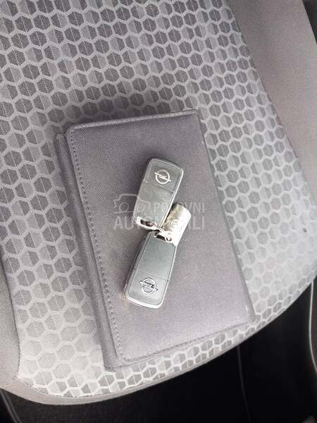 Opel Corsa E LIMITED-EDITION