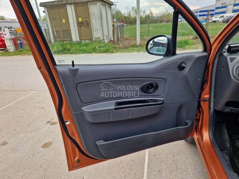 Chevrolet Spark 0.8i