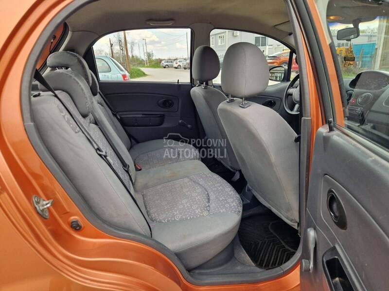 Chevrolet Spark 0.8i