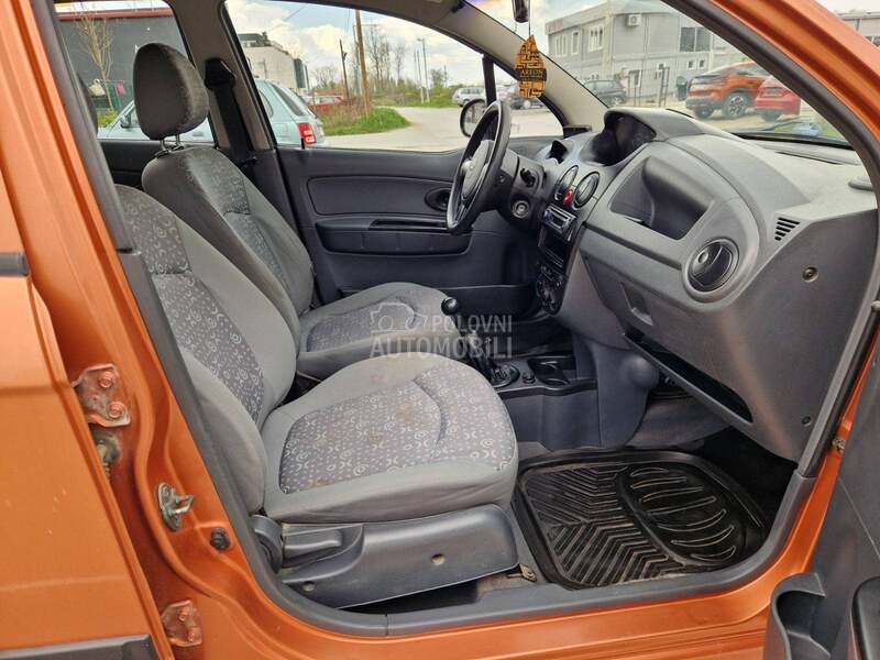 Chevrolet Spark 0.8i