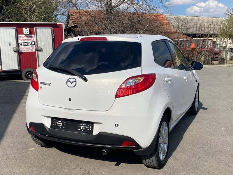 Mazda 2 