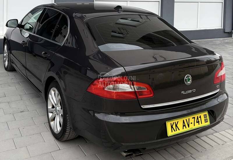 Škoda Superb 