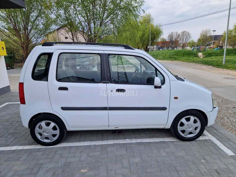 Opel Agila 1.0