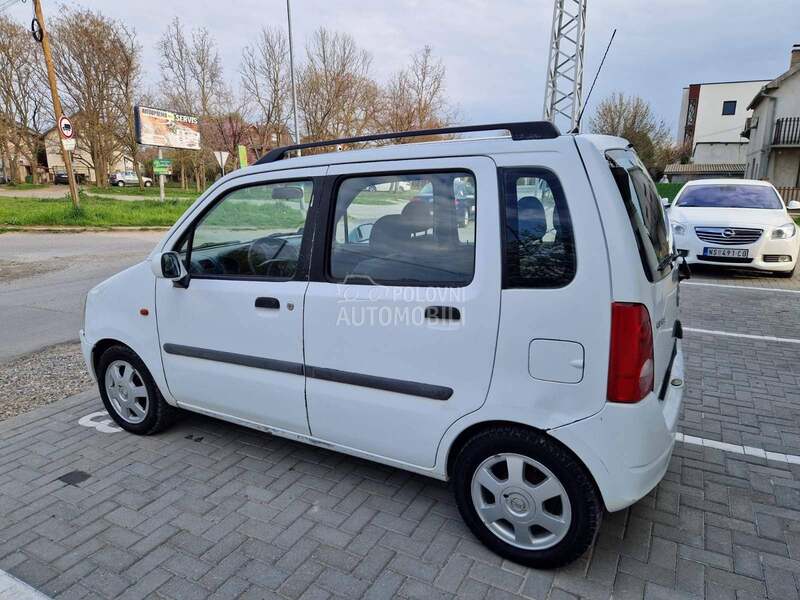 Opel Agila 1.0