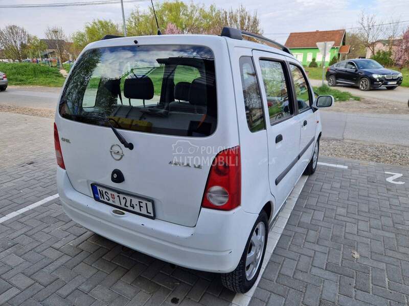 Opel Agila 1.0