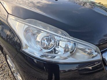 FAROVI za Peugeot 208