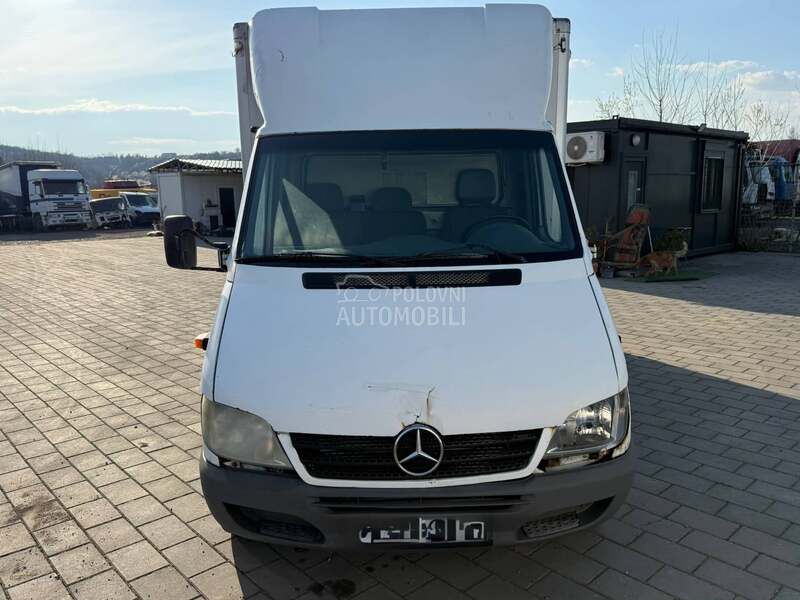 Mercedes Benz Sprinter 