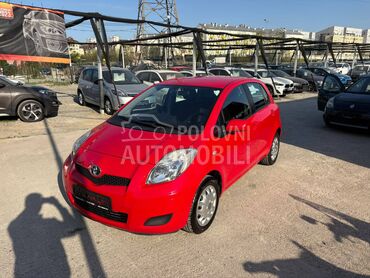 Toyota Yaris MATIC NOV