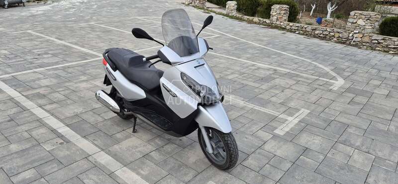 Piaggio x 7 250i