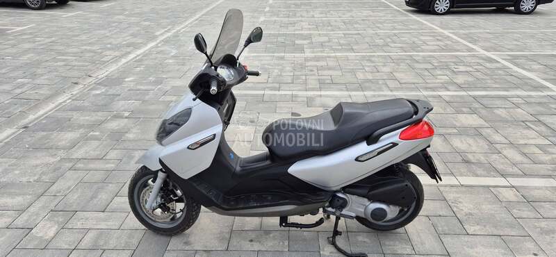 Piaggio x 7 250i