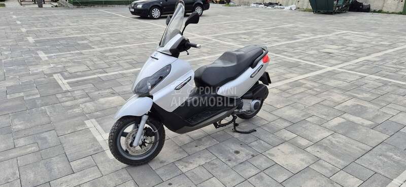 Piaggio x 7 250i