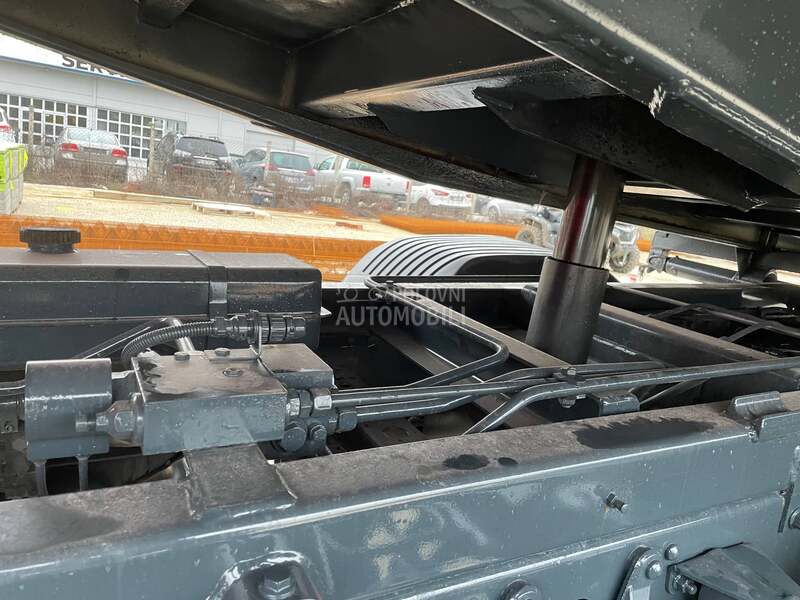 Mercedes Benz Atego 818