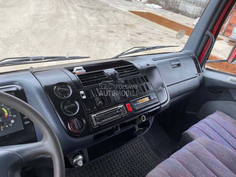 Mercedes Benz Atego 818