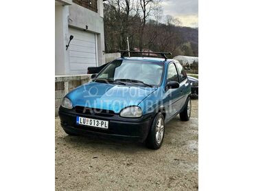 Opel Corsa B 1.4 swing