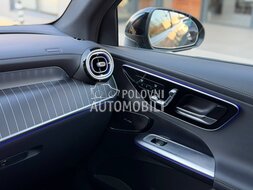 Mercedes Benz GLC 300 d AMG 4M slika 23