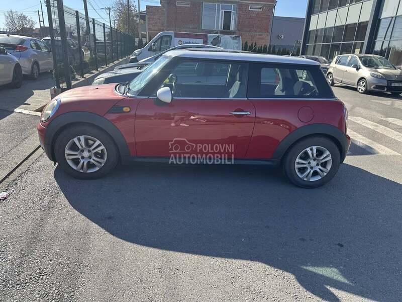 MINI Cooper 
